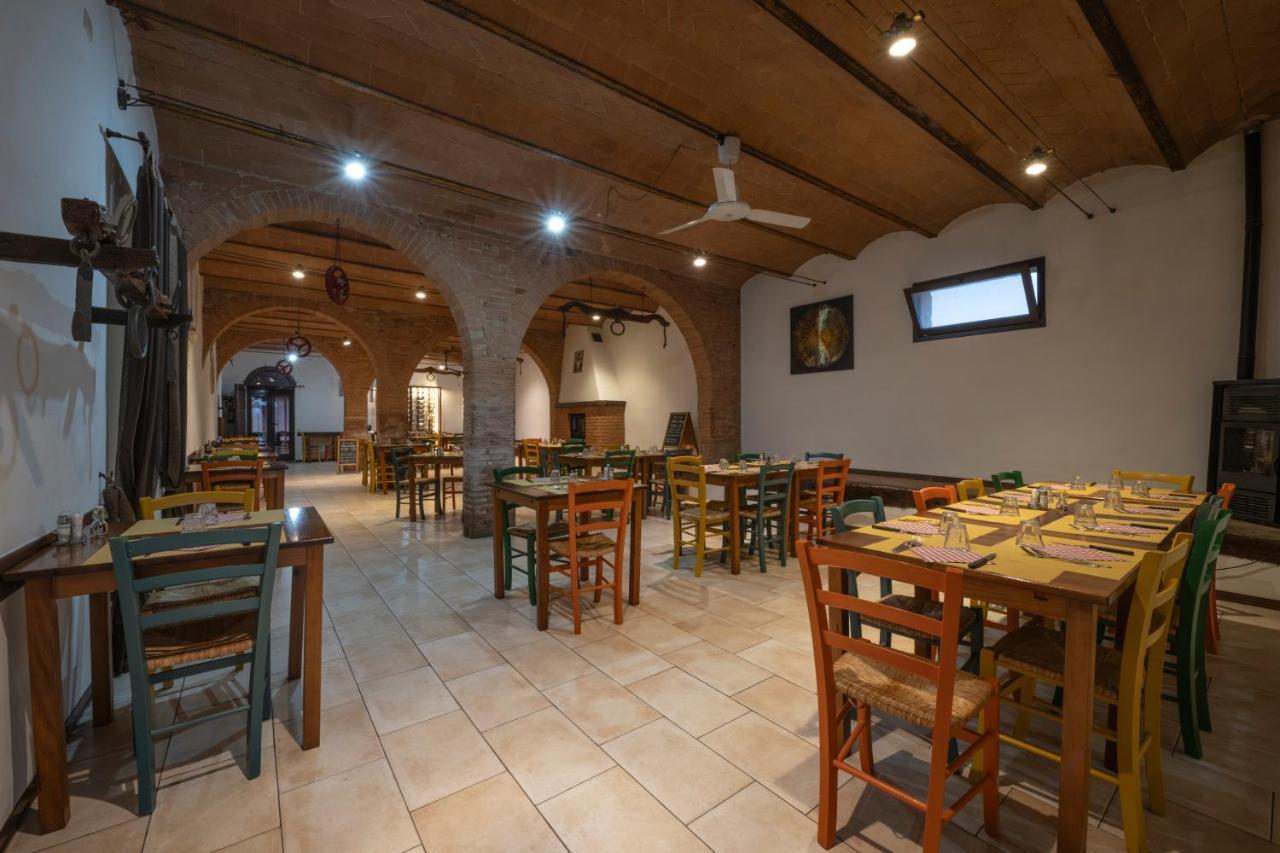 Affittacamere Podere Valserena มอนติโรนี ดาร์เบีย ภายนอก รูปภาพ