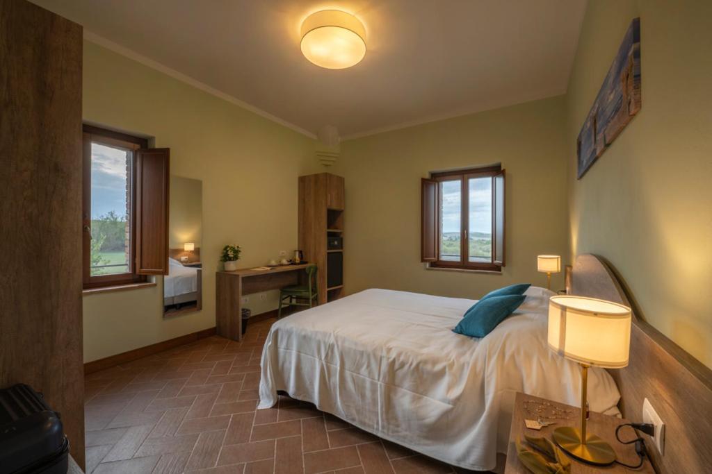 Affittacamere Podere Valserena มอนติโรนี ดาร์เบีย ภายนอก รูปภาพ
